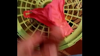 Preview 1 of Snatch Tren - Pantie Pink Gostosa