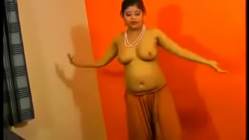 Preview 3 of Xnxnxn Sex Hd - Desi Indian Wife Rupali Bhabhi Nude Tease