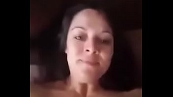 Preview 1 of 2 Girls Webcamshow - Hermosa mujer se masturba frente a la c&aacute_mara