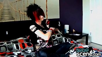 Preview 2 of Pron Japan Mature Categori - American emo twink Vayne Insanity delivers a great solo