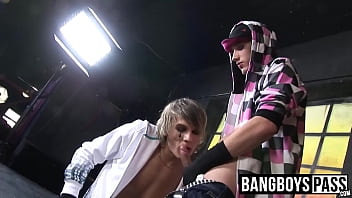 Preview 1 of Pakistani Dasi Garl Sex - Skinny emo dudes suck and drill each other like crazy