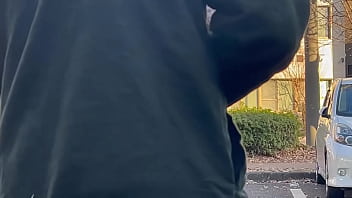 Preview 1 of Mia Khalifa In Usa - 女装子まゆちゃんがどこかの駐車場で全裸に羽織っていたアウターの前を広げて露出プレイをするその真後ろを人が通り過ぎていく