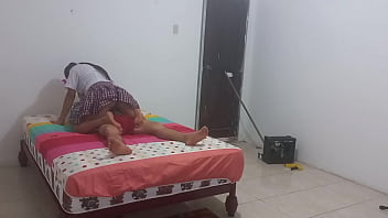 Preview 2 of Moms Orgazm - PORNO DE ESTUDIANTE!! LATINA CUMPLE EL FETILLE SEXUAL DE FOLLAR CON SU PADRASTRO ANTES DE IR A CLASES. EL PADRASTRO LE PROVOCA UN GRAN ORGASMO Y ELLA MOJA LA CAMA DE PLACER