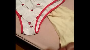 Preview 4 of Dougie Porn - New Pantie da Gostosa