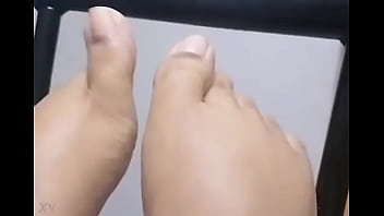 Preview 4 of Sister Boobs Pressing By Brother - Feetprincess55 - update #7 - Xvideos feet teasing HD - Aug 25,  2024