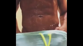 Preview 2 of Uqasha Sensore - Pauzudo Diego Barros de Pau Duro no Short Molhado / Huge Big Hard Dick Wet