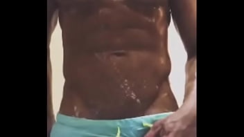 Preview 3 of Uqasha Sensore - Pauzudo Diego Barros de Pau Duro no Short Molhado / Huge Big Hard Dick Wet