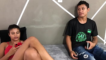 Preview 1 of Sauna Mytranny - le muestro a mi hermanastra unos condones y le ense&ntilde_o a usarlos follandola duro