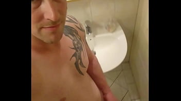 Preview 2 of Poopeebabys - Mal wieder ein Hand quickie.