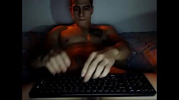 Preview 1 of Vieeosxxx - duke handlys Cam Show  Chaturbate 25072017 (1)