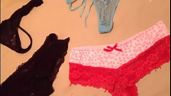 Preview 4 of Zuzmarya Ninebaby Plus Ass Time - Me masturbo con las Bragas de mi esposita