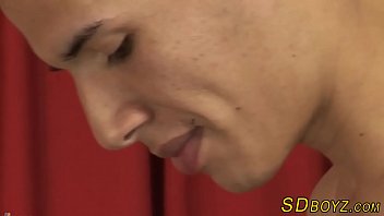 Preview 2 of Blackid Poran Xxx - Latino jizzed in threeway
