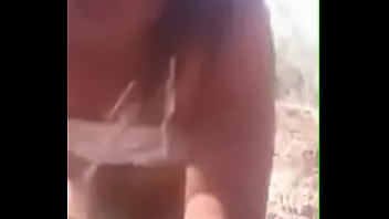 Preview 4 of Saliyon Xxx Sex - Indian GF In the fields.MP4