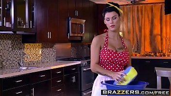 Preview 1 of Brazzer Moms Stepson - Brazzers Exxtra - (Peta Jensen) (Bill Bailey) - My Honey Wants It Rough