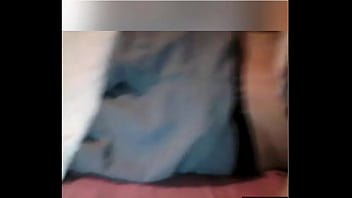 Preview 1 of Wife Escape - Portuga safado fazendo strip na cam