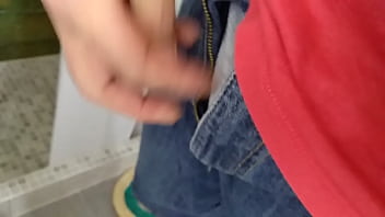 Preview 4 of Dirty Hard Fucking - VID 20171012 meando en casa de un amigo