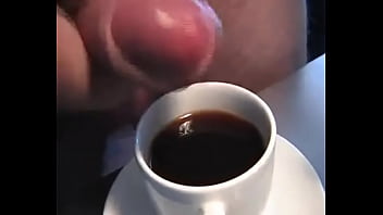 Preview 2 of Smegmadirty - Haciendo un cafe cortado