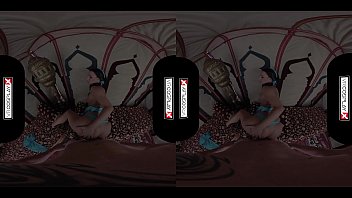Preview 3 of Gora And Woman Xxxsex Video - VR Cosplay X Princess Jasmine Wants Cock In A Asshole VR Porn