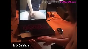 Preview 2 of Aunty Boobs Desi - je fais ejac un fan en cam 3