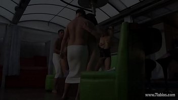 Preview 2 of Naked Esther Low In Marco Polo1 - Sexo colectivo en el club swinger