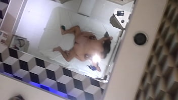 Preview 1 of Teaching Tantric Sex P2 - gordinha sentado com no motel