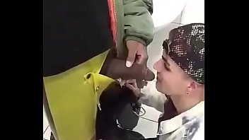 Preview 4 of Old Man Young Boy Romantic Video - Mamando e tomando mijo do neg&atilde_o no banheiro
