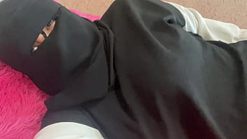 Preview 1 of Www Asswetsex Com - Fatma masturbates in panties close up
