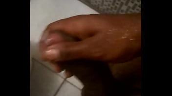 Preview 4 of Srxysat Tv - Punheta no banheiro haha