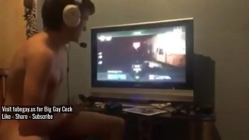 Preview 1 of Hot Saxy 15 Year Girl - Gameboy