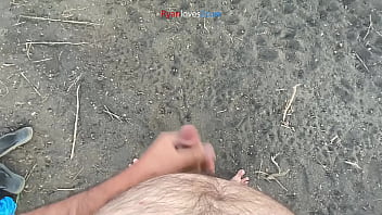 Preview 3 of Italian Sexy Vidio Movies - masturbating under a bridge