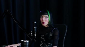 Preview 3 of Keep It Tight Nikki Leigh - COMPILADO DA CAROL RHCP NO PRELIMINARES PODCAST COM BIA HOT (WATCH ON: SHEER/RED)
