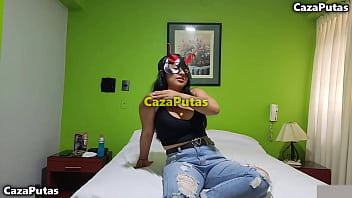 Preview 2 of Tamil Hero In Sex - Morrita de 19 a&ntilde_os decide entregar su primer anal a un desconocido en un casting