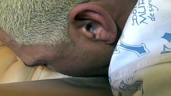 Preview 2 of Cuckold Bbc Cleans - Il vu&#039_ cumpra&#039_ la sa lunga...