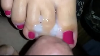 Preview 3 of Soft Play - Slowly cum all over wife&rsquo_s toes closeup and hot