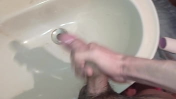 Preview 4 of Xxx Video Sanelon - Hombre Con Gran Polla Masturb&aacute_ndose Hasta Llenarse De Semen