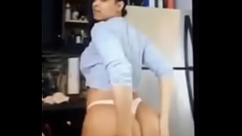 Preview 2 of Pato Milk - hot big booty sexy girl in kitchen twerking