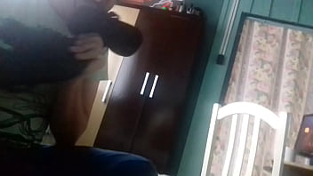 Preview 3 of Saiti Bezplatnogo Porno W - Lambendo gostoso chinelo