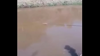 Preview 3 of Indian Hindi Porn Vedeo - foda de frente para a lagoa