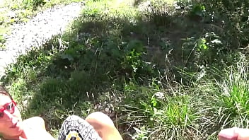 Preview 4 of Czech Wife Swap Altyazili - Kicca Martini chiavata all&#039_aperto e pisciata in bocca