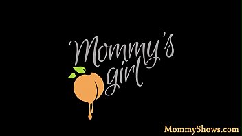 Preview 1 of Hd Bcom Sexy - mommyshowsh(37)