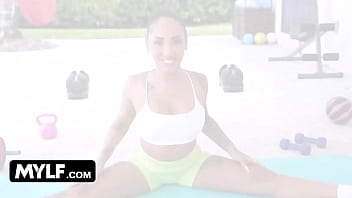 Preview 1 of Boor Chstana - Stunning Fit MILF Kona Jade Loves Getting Nude In The Summer Sun,  But She Loves Fat Cocks Even More