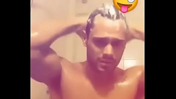 Preview 3 of K Boob - Lucas Velasco en la ducha
