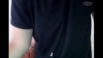 Preview 3 of Mom Sexs Bathroom Dick - Safado do PAU melado no SKYPE
