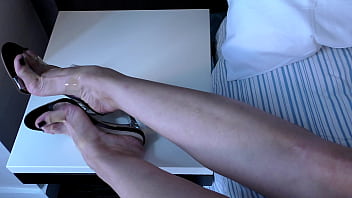Preview 2 of English Sexy Video Hindi - Mesmerizing (Fair Feeture - Barbara)