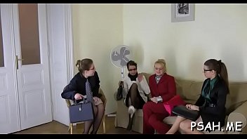 Preview 1 of Masturbztio Gros Sein - Hot bitch gives head and copulates