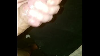 Preview 2 of Bigur Coket - Quick little cum shot. _)