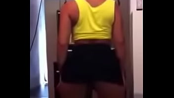 Preview 1 of 16 Sistir - Loira no quadradinho