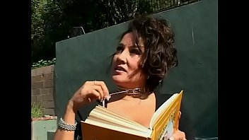 Preview 1 of Female With Small Baby - Geile Milf mit dicken Titten