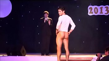 Preview 2 of Fast Sex Pusu - papasote muestra su rico culo en concurso / boy show hot ass