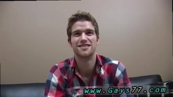 Preview 1 of Tusi Porn Hd - Sneakers gay sex boys The more turned on he got,  the bolder Blake